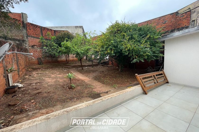 Casa &agrave; venda - 248m&sup2; - ZONA VII
