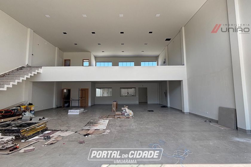 Sal&atilde;o Comercial para alugar - 358m&sup2; - Parque Residencial da G&aacute;vea