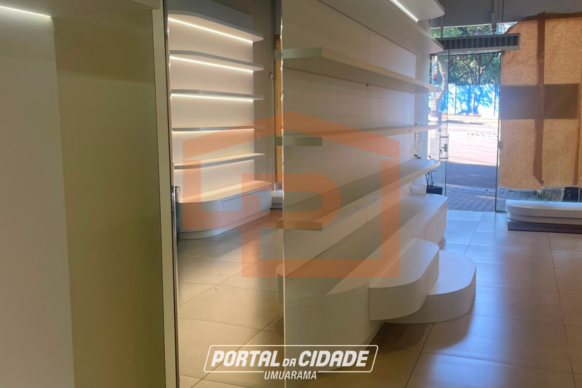Sala Comercial para alugar - 170m&sup2; - Zona III