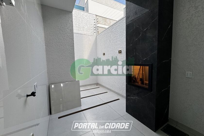 Casa &agrave; venda - 90m&sup2; - Jardim Cima