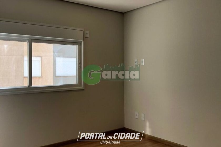 Apartamento &agrave; venda - 180m&sup2; - Zona III