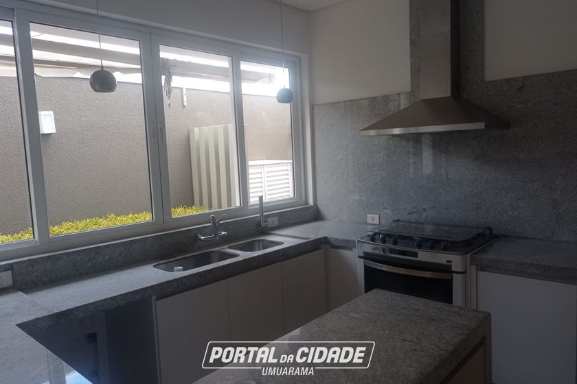 Casa &agrave; venda - 332m&sup2; - Zona V
