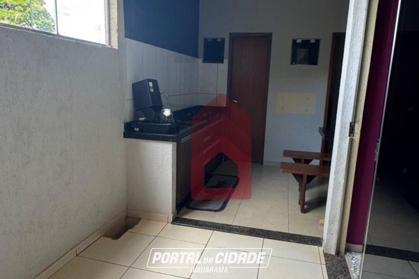 Casa &agrave; venda - 100m&sup2; - Serra dos Dourados