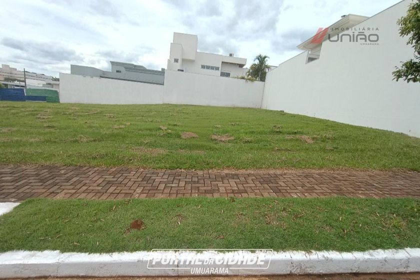 Terreno &agrave; venda - 432m&sup2; - Parque Residencial Interlagos