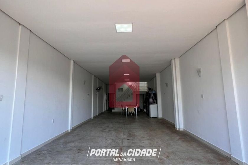 Sobrado &agrave; venda - 215m&sup2; - Centro