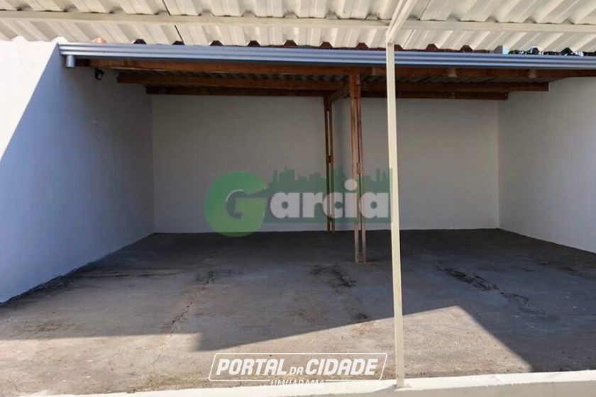 Casa &agrave; venda - 75m&sup2; - Zona III