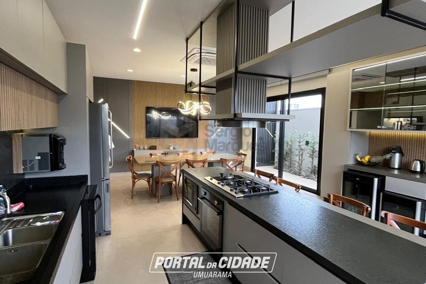Sobrado &agrave; venda - 250m&sup2; - Condom&iacute;nio Essenza