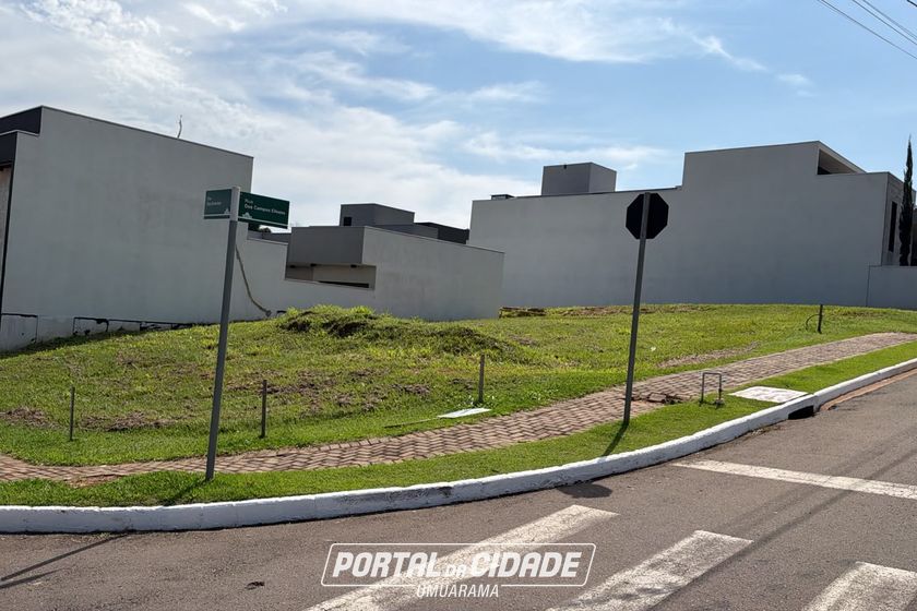 Terreno &agrave; venda - 327m&sup2; - PARQUE RESIDENCIAL INTERLAGOS II