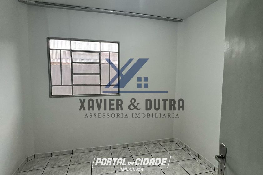 Sala Comercial &agrave; venda - 150m&sup2; - E resid&ecirc;ncia de 85m&sup2; de &aacute;rea constru&iacute;da - Esquina com a Avenida Mascaranhos de Morais