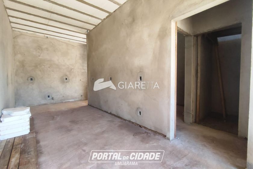 Casa &agrave; venda - 50m&sup2; - JARDIM PINHEIRINHO
