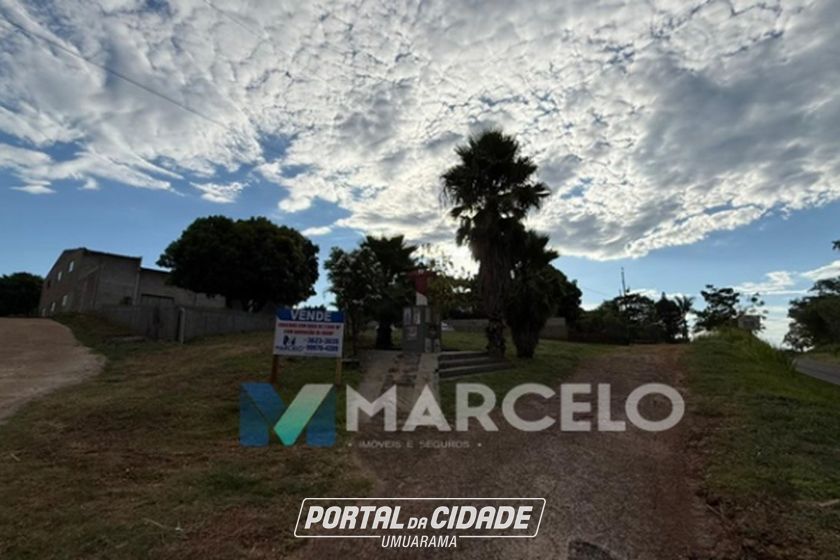 Ch&aacute;cara &agrave; venda - 2800m&sup2; - Zona Rural