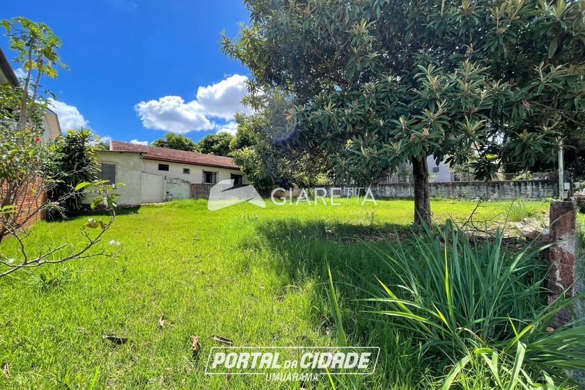 Terreno &agrave; venda - 400m&sup2; - CENTRO