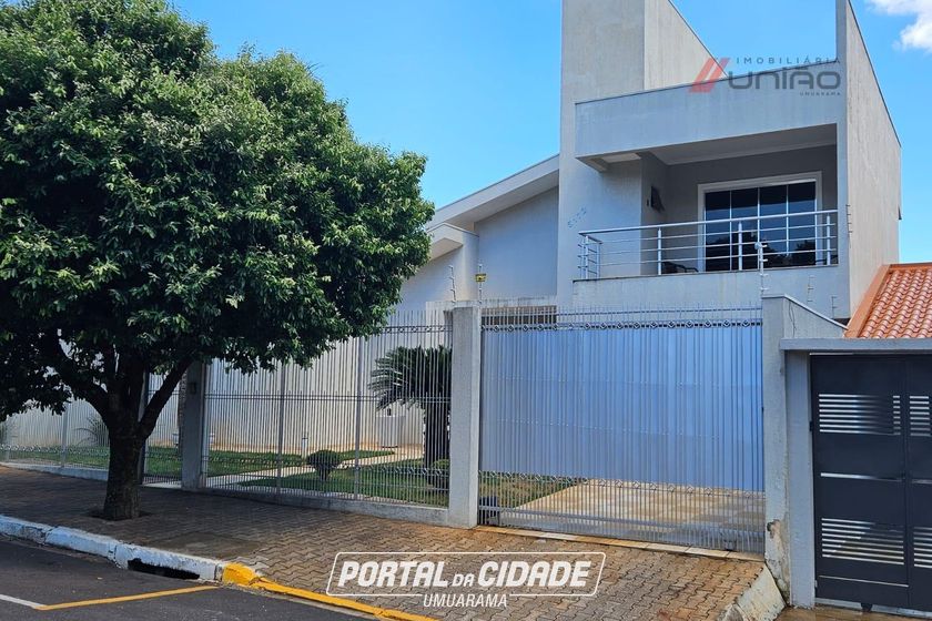 Casa &agrave; venda - 292m&sup2; - Zona III