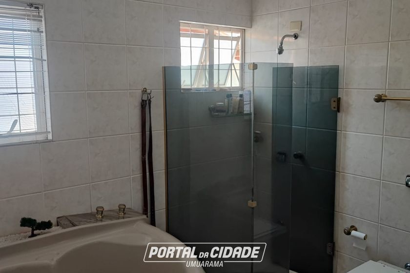Sobrado &agrave; venda - 365m&sup2; - Zona II