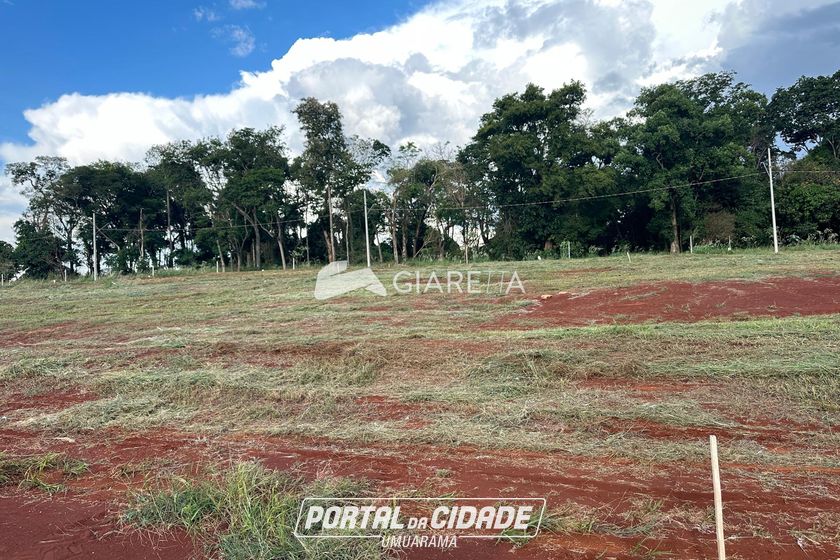 Terreno &agrave; venda - 360m&sup2; - VILA BECKER