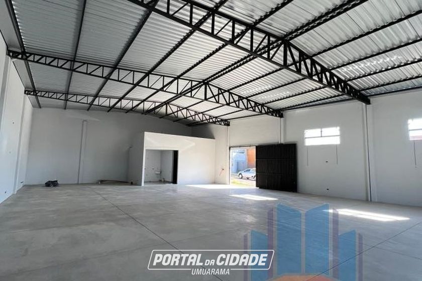 Sal&atilde;o Comercial &agrave; venda - 355m&sup2; - Zona V