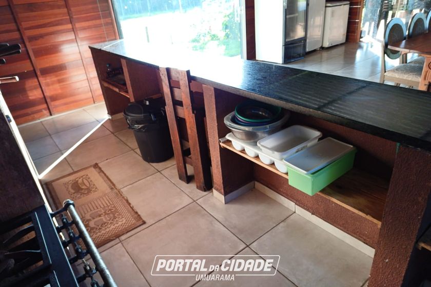 Ch&aacute;cara &agrave; venda - 20m&sup2; - Estrada Jaborandi