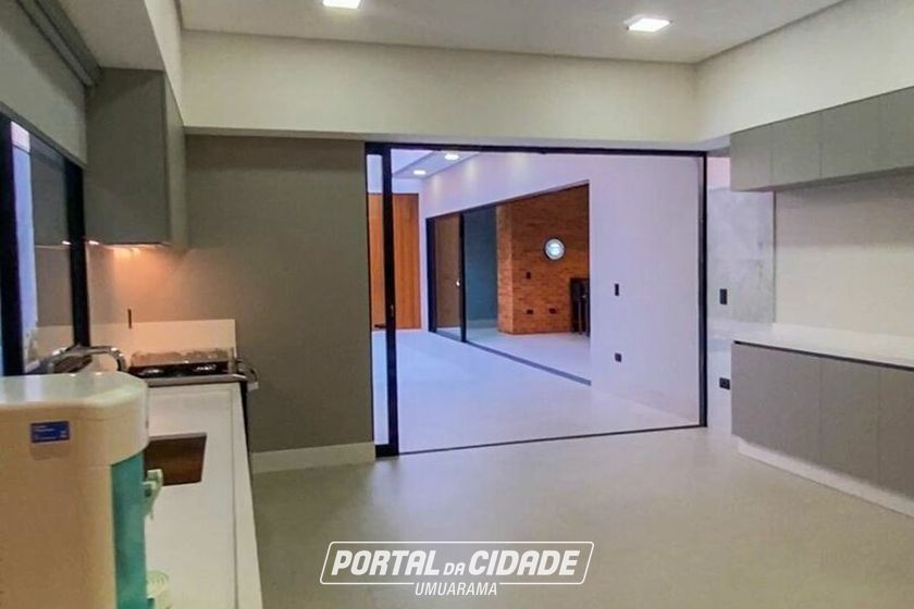 Casa &agrave; venda - 432m&sup2; - EURO PARK