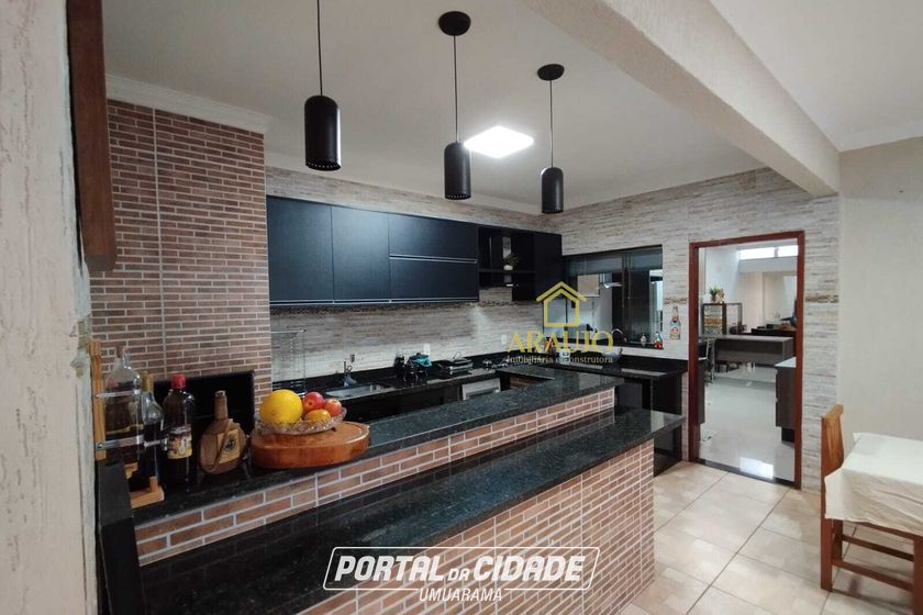 Casa &agrave; venda - 178m&sup2; - Zona VI