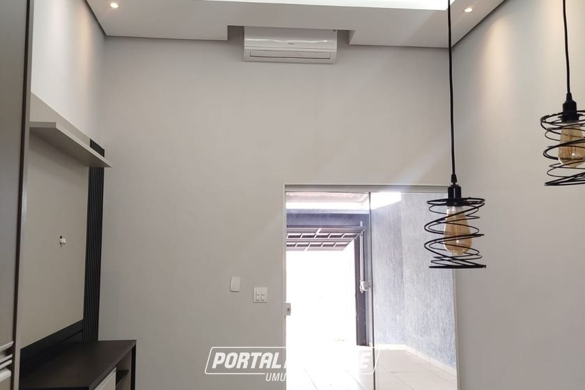 Casa &agrave; venda - 82m&sup2; - JARDIM CEREJEIRAS
