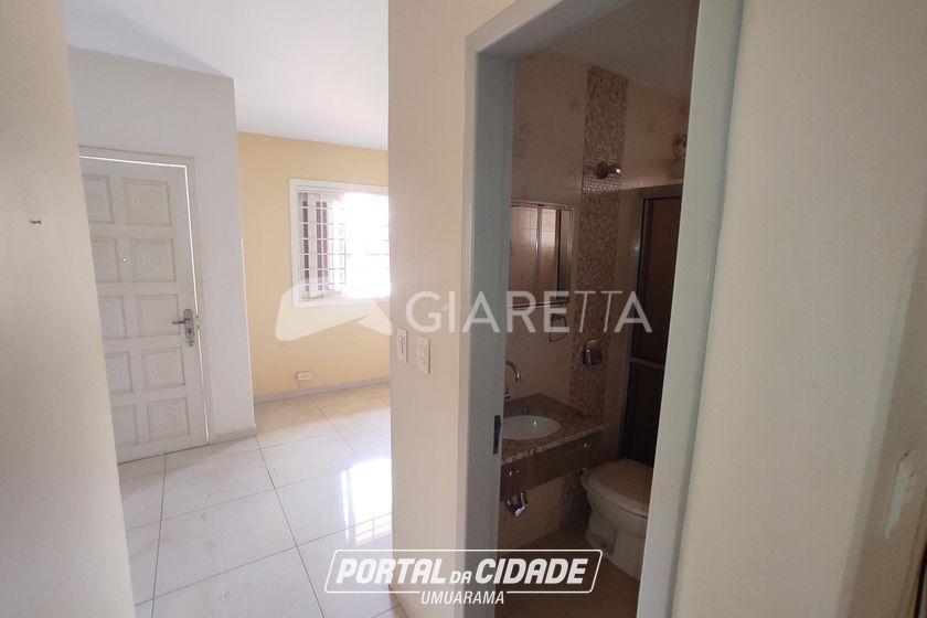 Casa &agrave; venda - 122m&sup2; - CENTRO