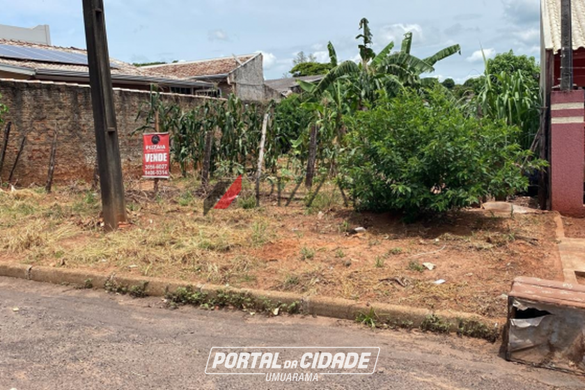 Terreno &agrave; venda - 360m&sup2; - Parque das Laranjeiras