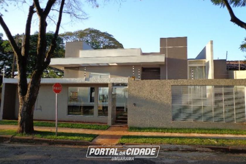 Casa &agrave; venda - 150m&sup2; - Zona 2