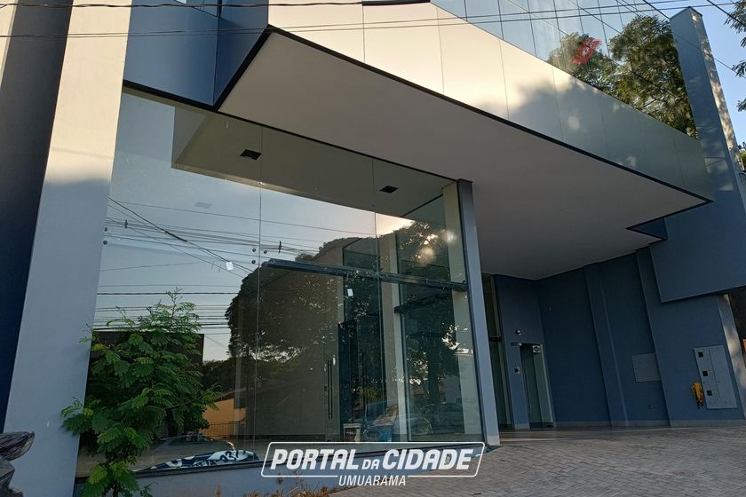 Sal&atilde;o Comercial para alugar - 180m&sup2; - Jardim Aratimbo