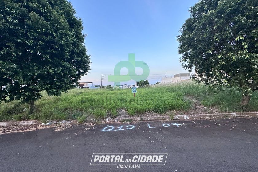 Terreno &agrave; venda - 220m&sup2; - PARQUE RESIDENCIAL METROPOLITANO