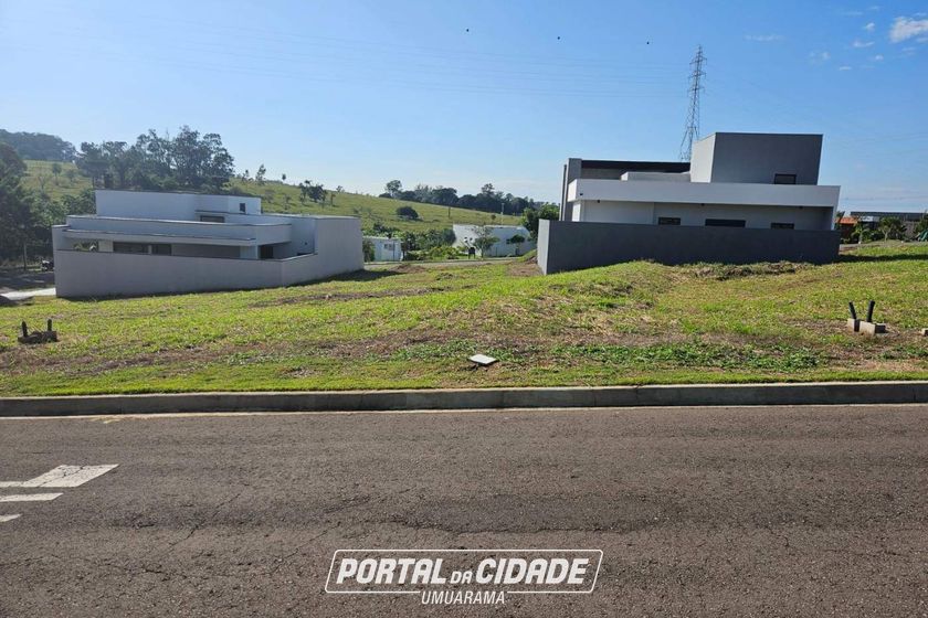 Terreno &agrave; venda - 256m&sup2; - Paysage Unique Condom&iacute;nio