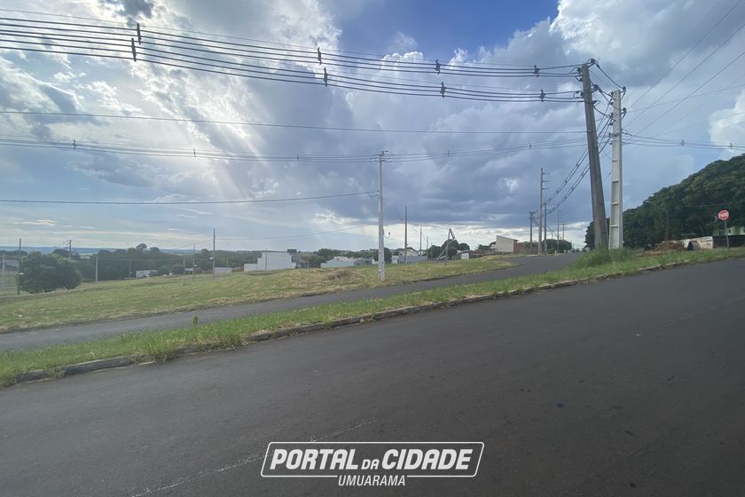 Terreno &agrave; venda - 203m&sup2; - Zona VI