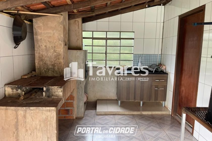 Ch&aacute;cara &agrave; venda - 33000m&sup2; - &Aacute;rea Rural de Umuarama