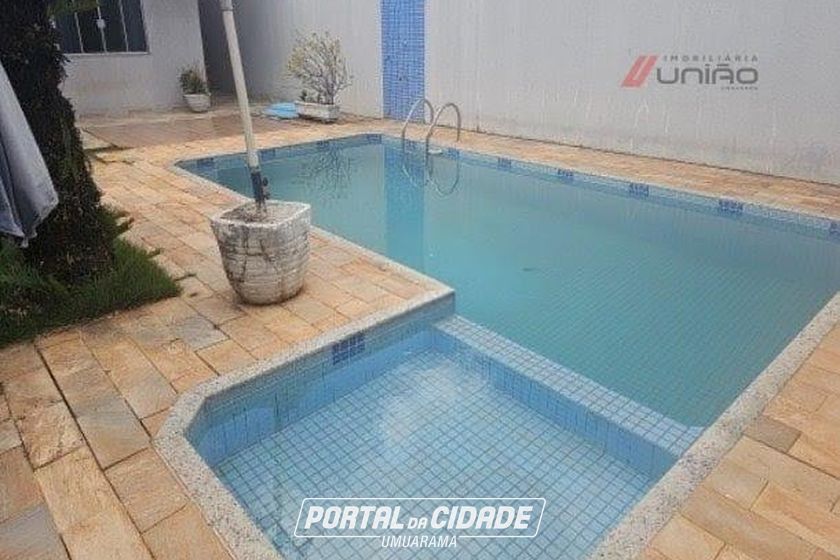 Casa &agrave; venda - 292m&sup2; - Zona III