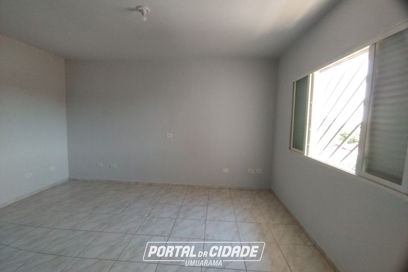 Casa &agrave; venda - 255m&sup2; - ZONA VI