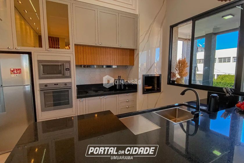 Sala Comercial &agrave; venda - 342m&sup2; - Centro