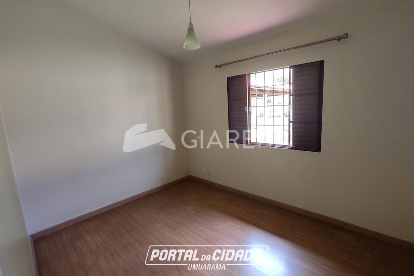 Casa &agrave; venda - 122m&sup2; - CENTRO
