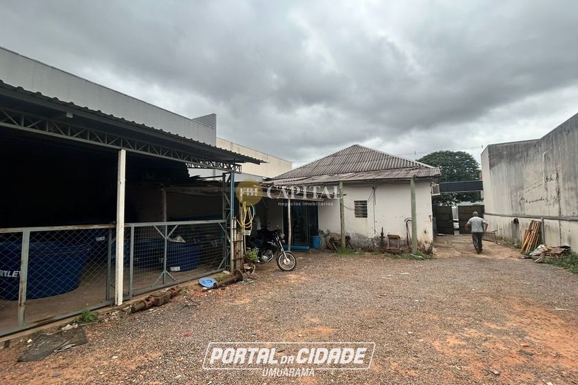 Sal&atilde;o Comercial &agrave; venda - 176m&sup2; - Zona I