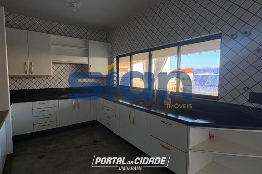 Casa para alugar - 350m&sup2; - Zona III