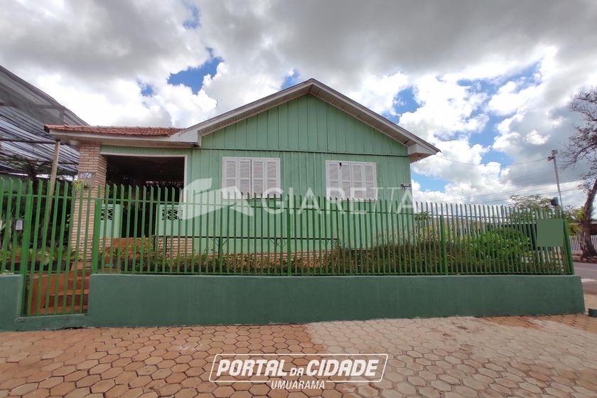 Terreno &agrave; venda - 250m&sup2; - CENTRO