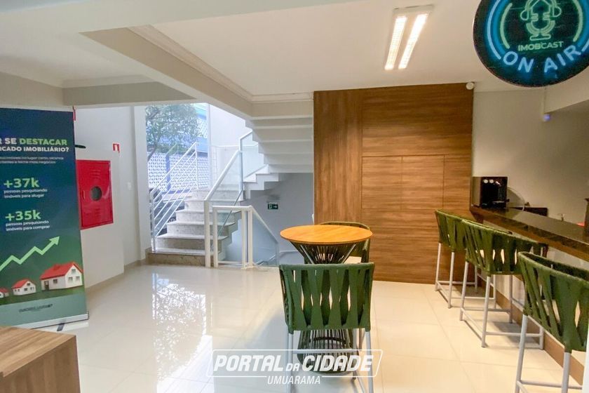 Sala Comercial &agrave; venda - 241m&sup2; - Zona I
