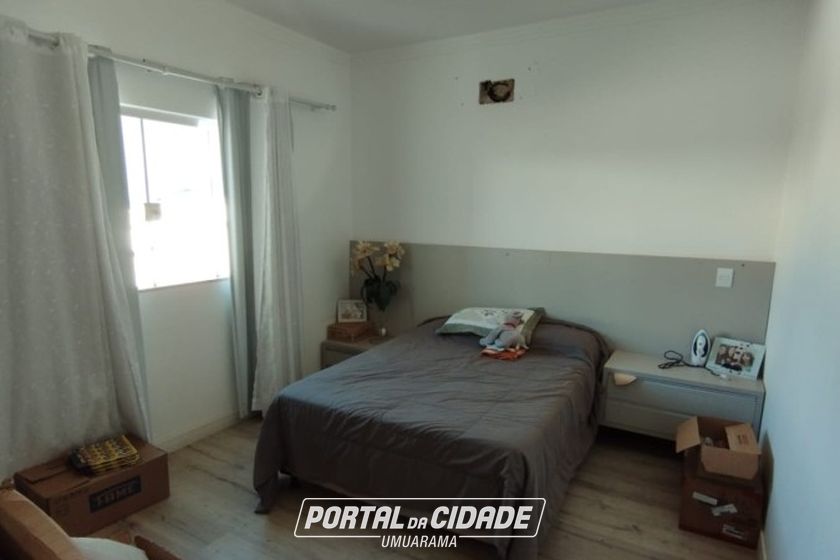 Casa &agrave; venda - 250m&sup2; - Parque Alto da Paran&aacute;