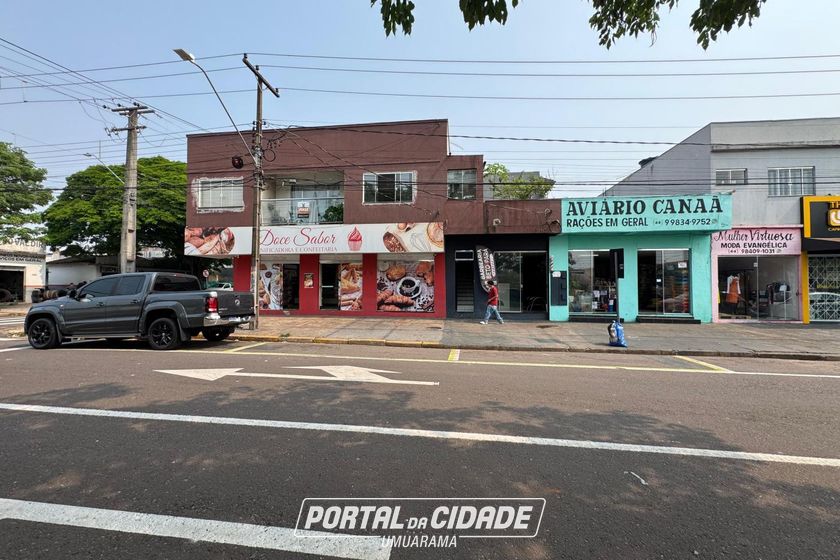 Sal&atilde;o Comercial &agrave; venda - 388m&sup2; - Zona VII