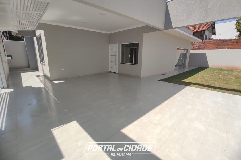 Casa &agrave; venda - 130m&sup2; - Jardim Tropical