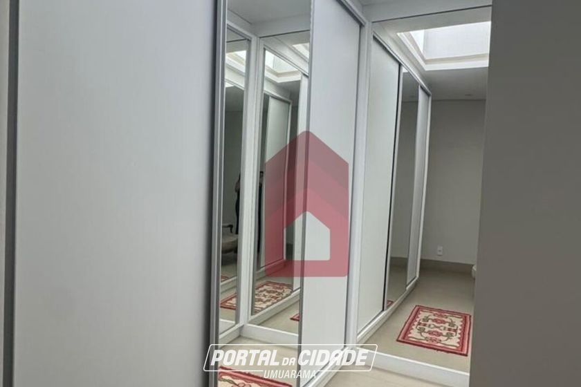 Casa &agrave; venda - 261m&sup2; - Zona II