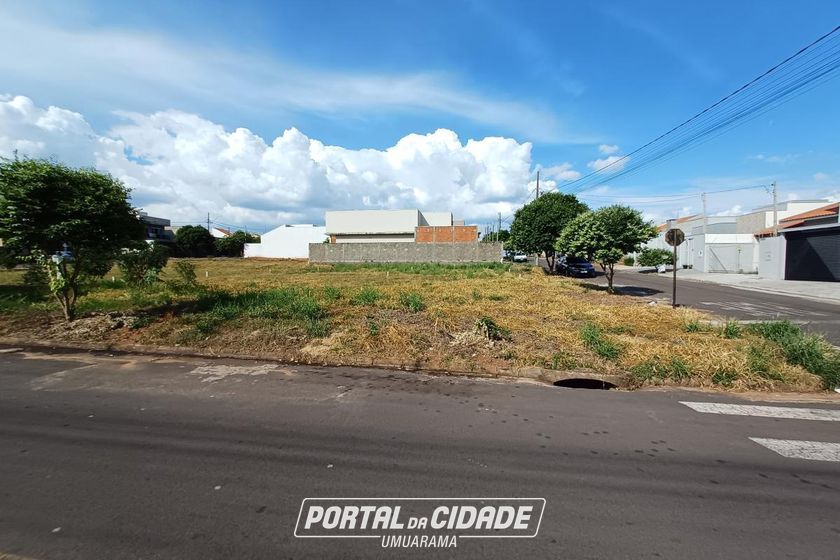 Terreno &agrave; venda - 255m&sup2; - Jardim Soluar