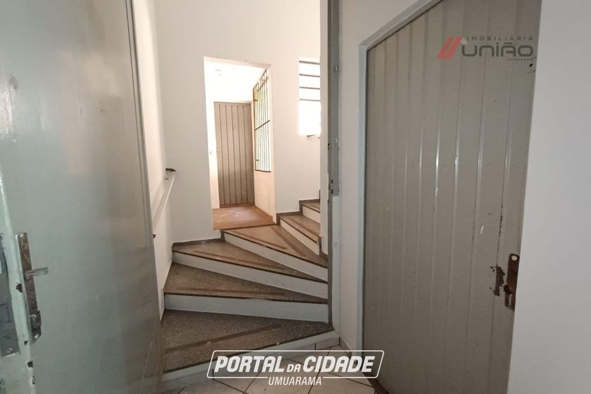 Sal&atilde;o Comercial para alugar - 880m&sup2; - Zona III