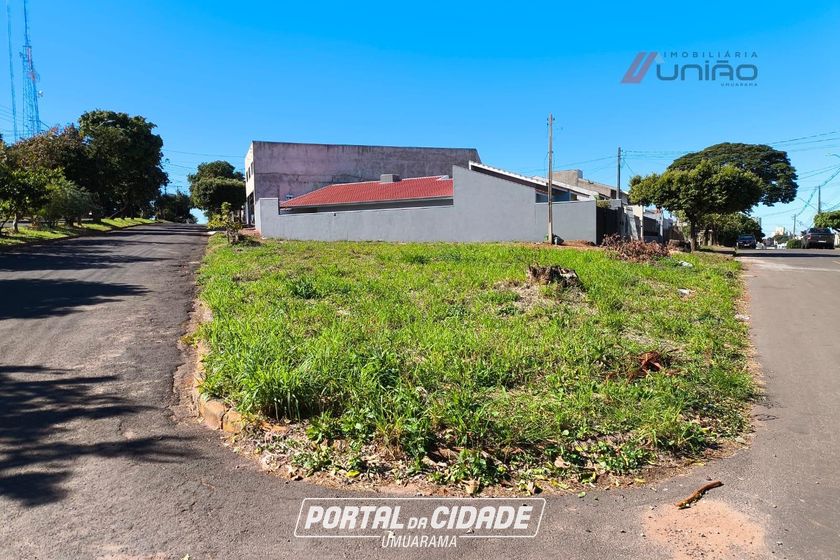 Terreno &agrave; venda - 241m&sup2; - Zona V