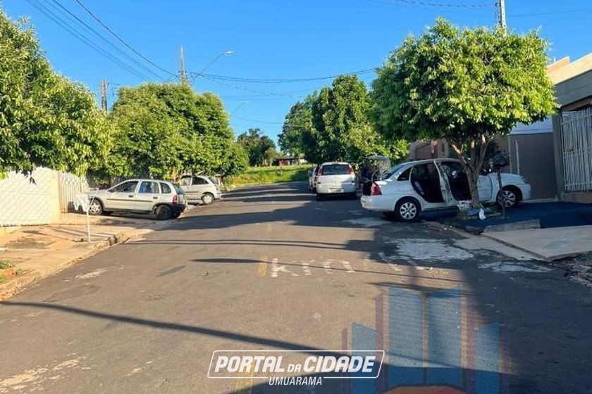 Casa &agrave; venda - 80m&sup2; - Jardim Gar&ccedil;as