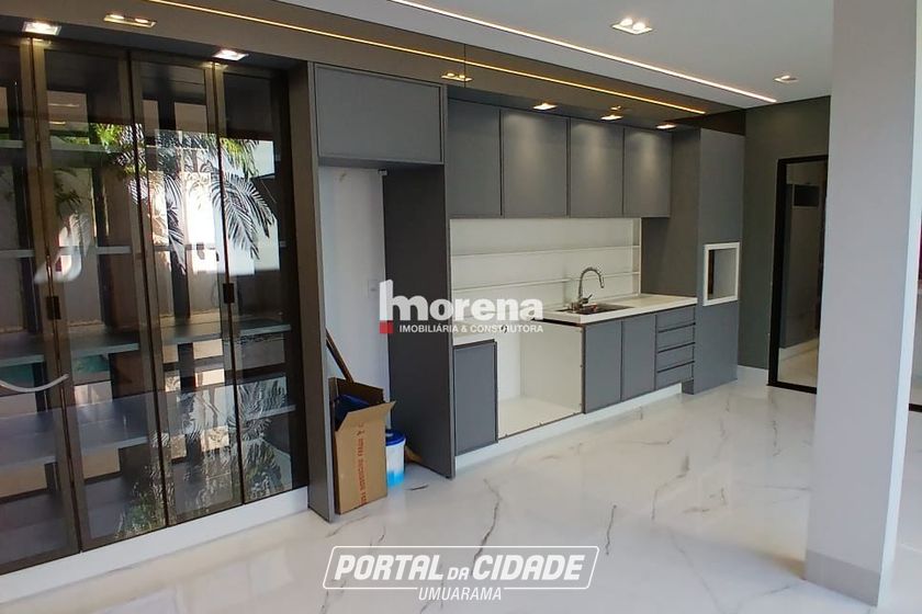 Sobrado &agrave; venda - 308m&sup2; - Zona V