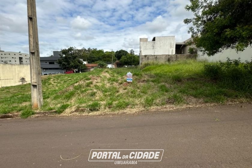 Terreno &agrave; venda - 214m&sup2; - JARDIM AEROPORTO